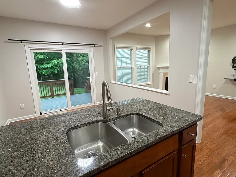 281 Sterling Dr — Photo 12