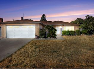 1711 Hampton Ave, Clovis, CA 93611