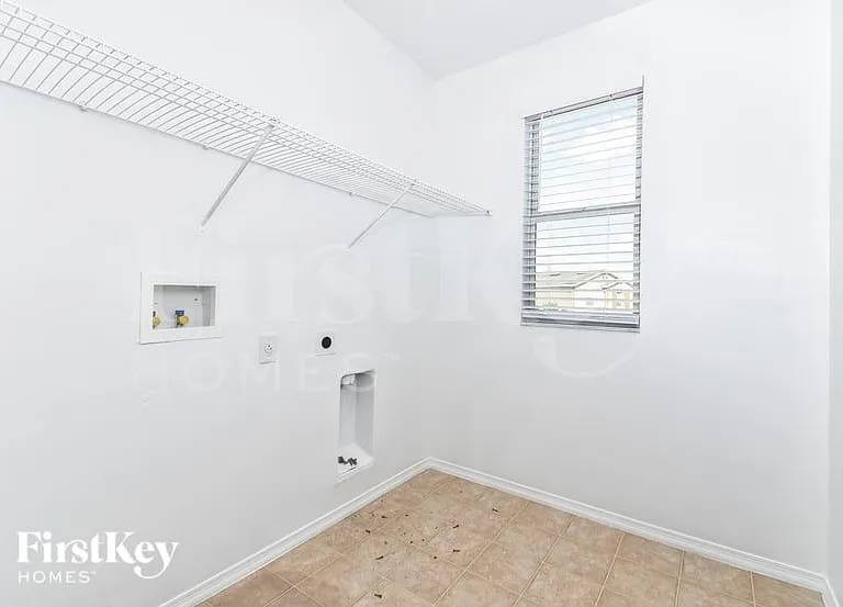 13509 Laranja St — Photo 9