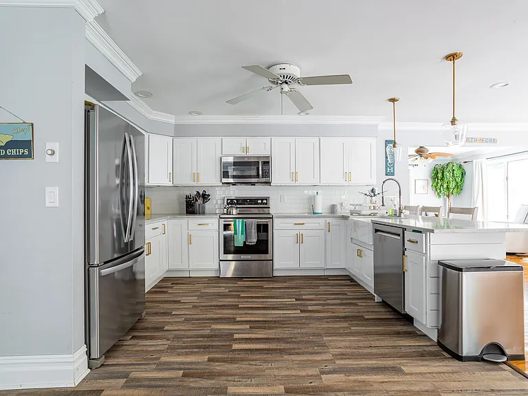 2300 Pine Tree Rd — Photo 31