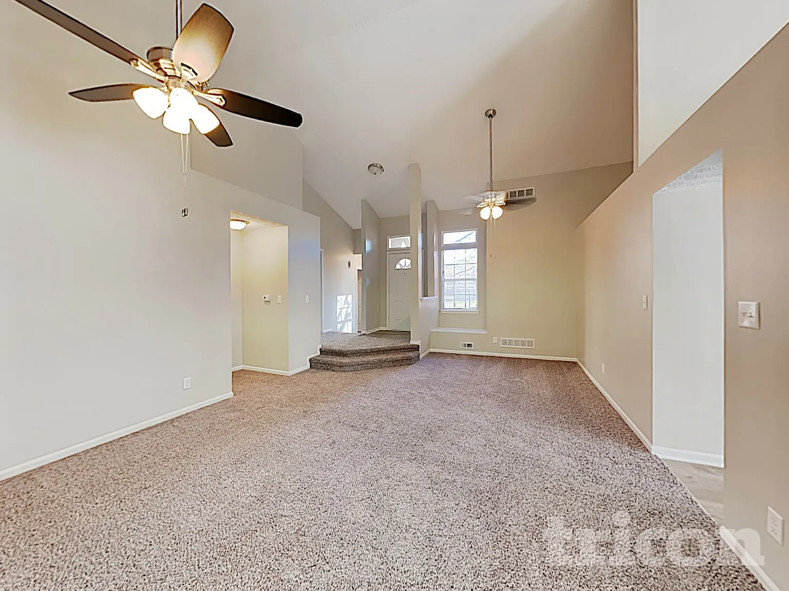 3020 Sunmeadow Court Indianapolis IN — Photo 4