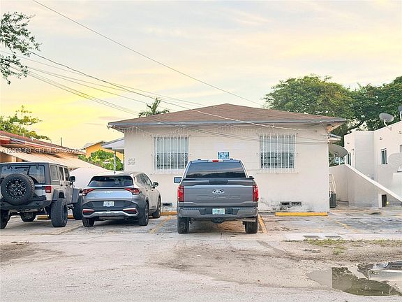 2nd image of 2410 NW 34th St #2