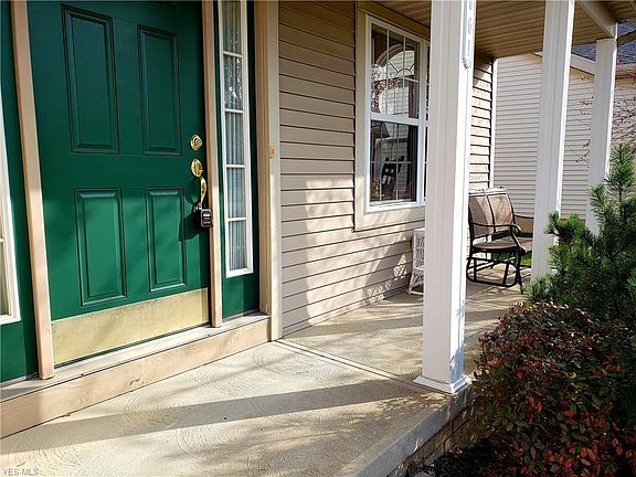 3rd image of 2661 Edgebrook Xing
