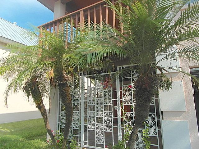 1st image of 123 Palmetto Dr