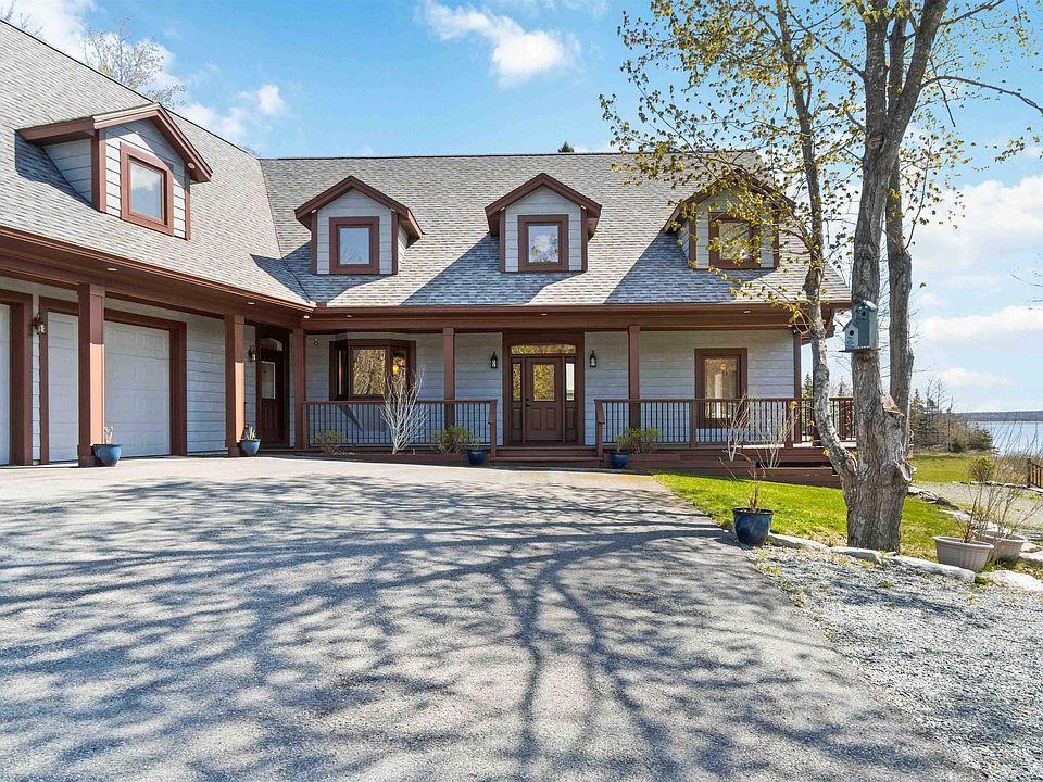 828 Bissett Rd, Halifax, NS B2V 2T8 Zillow