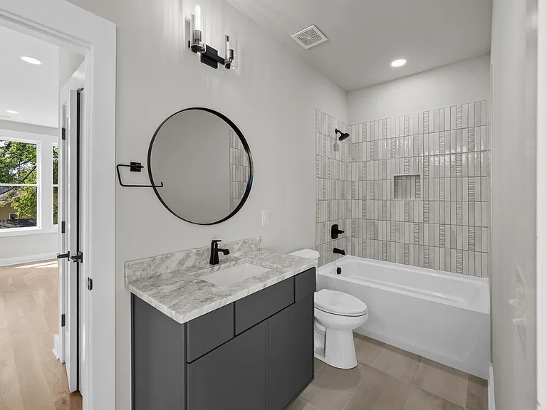 2525 W Heiman St #2525 — Photo 28