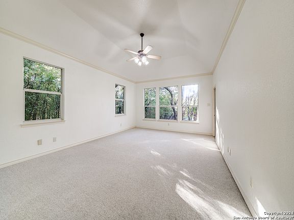 4th image of 26218 ROMANCE POINT ST