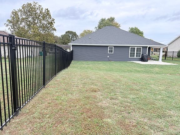 2nd image of 541 S Blitzen Ln