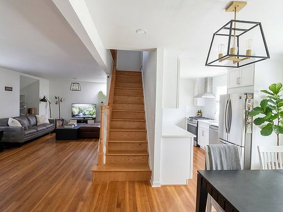 4th image of 32 Beechwood Rd