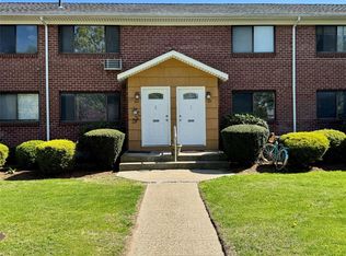 62 Hiddink St, Sayville, NY 11782