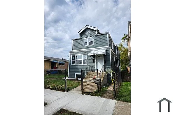 Building Photo - 11316 S May St #1