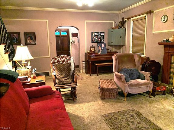 4th image of 742 Mayberry Ln