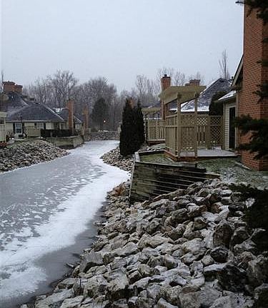 4th image of 3201 Village Green Dr