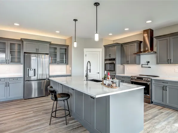 696 NE Tyler Place, East Wenatchee, WA 98802