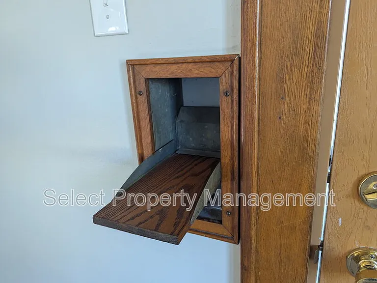 430 W State Blvd — Photo 6
