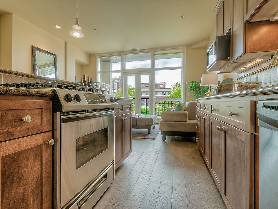 1st image of 708 Market St Unit 809