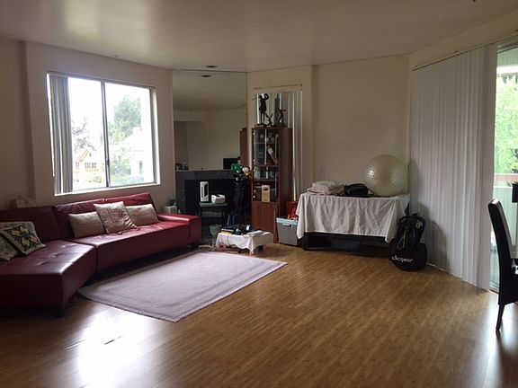 4th image of 332 S Kingsley Dr APT 102