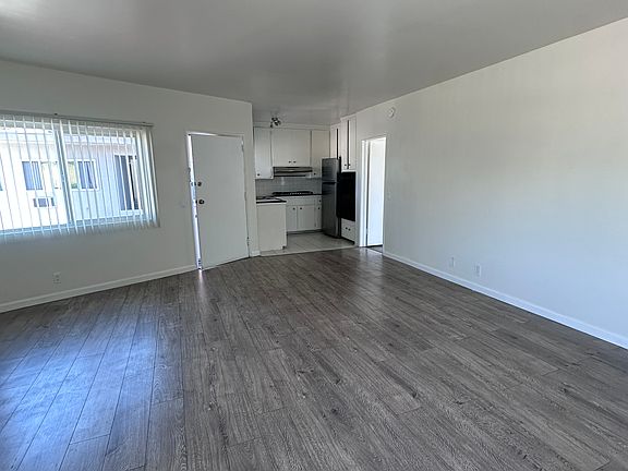 5th image of 228 S Buena Vista St #212C