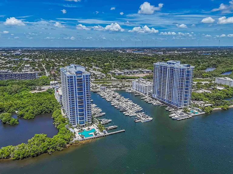 17301 Biscayne Blvd #2010 — Photo 20