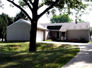 4695 Treasure Island Dr, Mattawan, MI