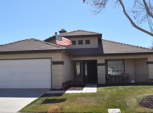 3242 W Avenue J4, Lancaster, CA 93536