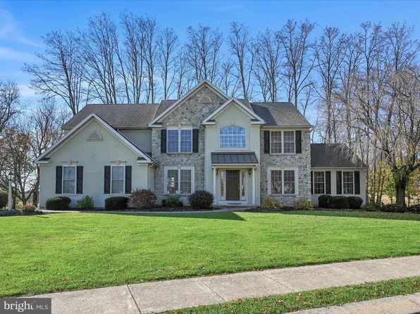 190 Hostetter Ln, Lancaster, PA 17602