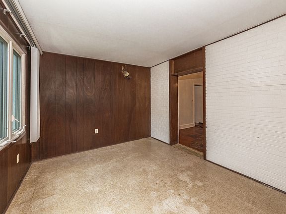 5th image of 6841 N Tripp Ave