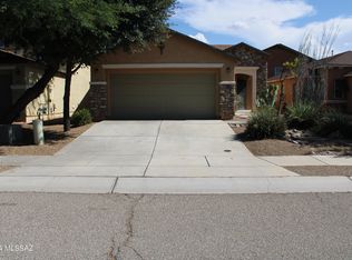 2767 W Greenstreak Dr, Tucson, AZ 85741