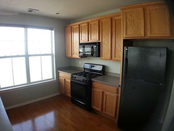 5th image of 3872 S Lake Dr #231