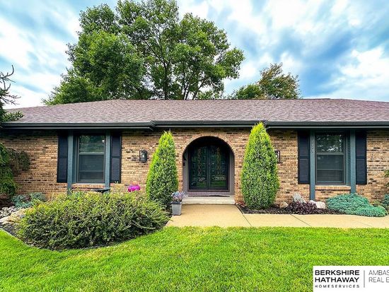 724 Eldorado Dr, Omaha, NE 68154