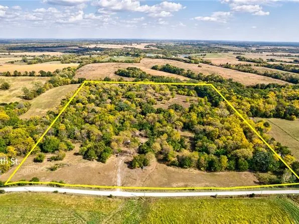 27332 140th St, Winston, MO 64689