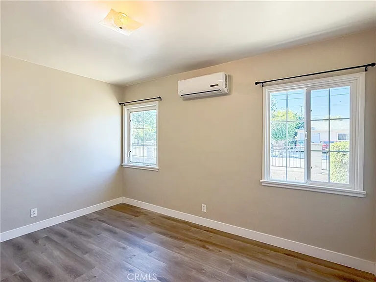 320 E Marshall St #A — Photo 27