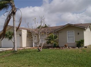 1409 NE 7th Ave, Cape Coral, FL 33909