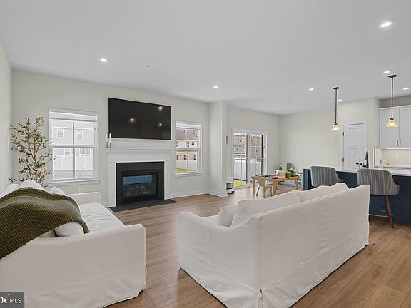 2nd image of 2530 Chessie Way