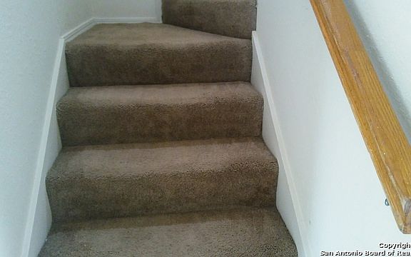 5th image of 202 Bexar Dr APT 3