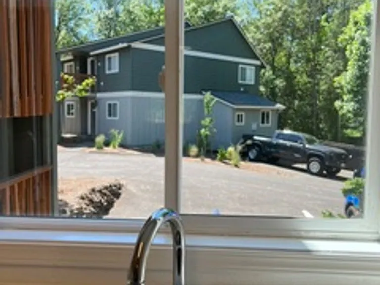 Newly Remodeled Kennedy Park Apartments! — Photo 14