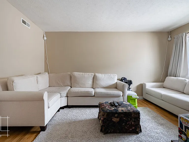 91 Starr Avenue — Photo 3
