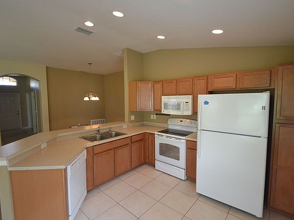 4th image of 4482 Creekside Dr