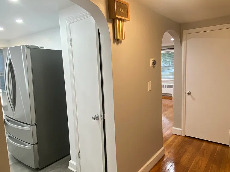 214 Columbia St #1 — Photo 12