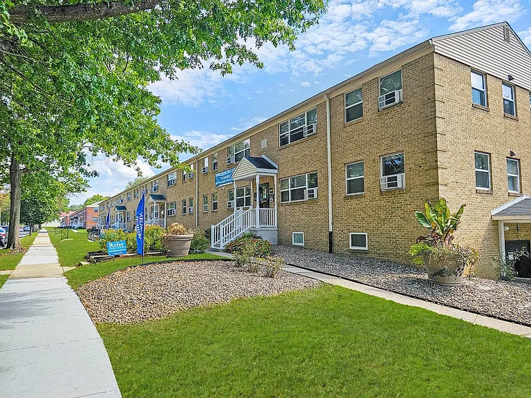 Wedgewood Hills Apartment Homes — Photo 28