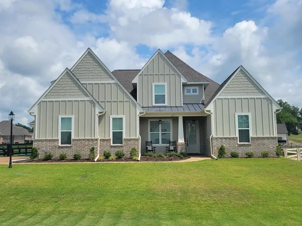 285 Burrow Dr, Piperton, TN 38017