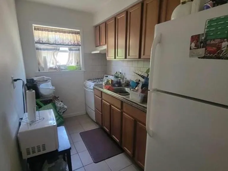 960 Main St #6 — Photo 2