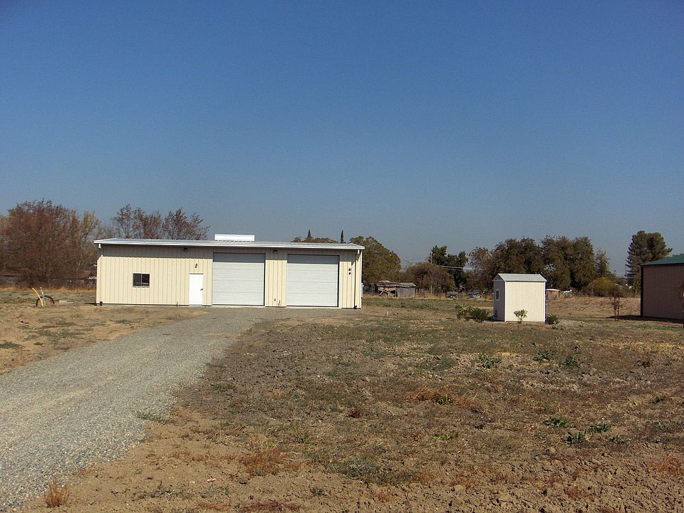 2400sf metal shed and new 80gpm well