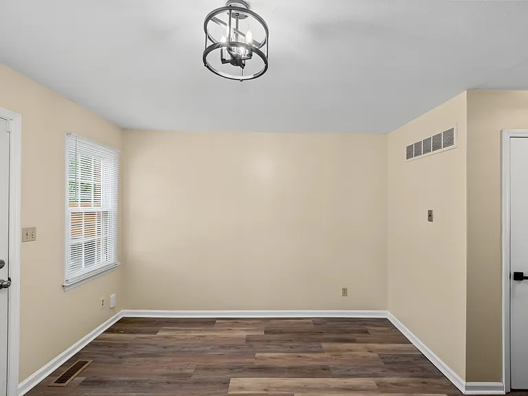 741 Ridgeview Dr — Photo 8
