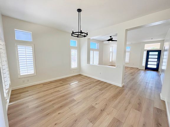 4th image of 78312 Silver Sage Dr
