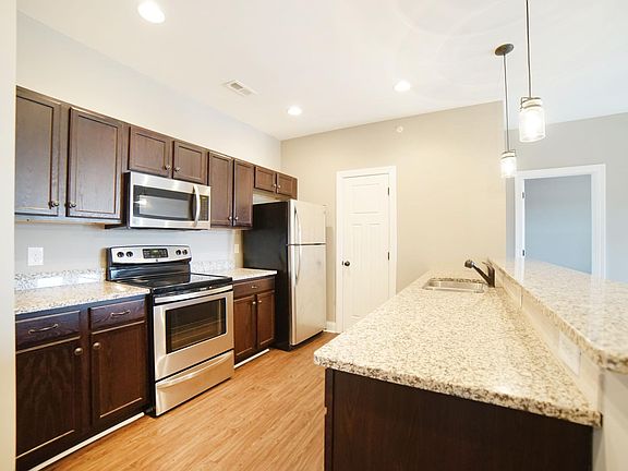 5th image of 120 Portico St APT 103