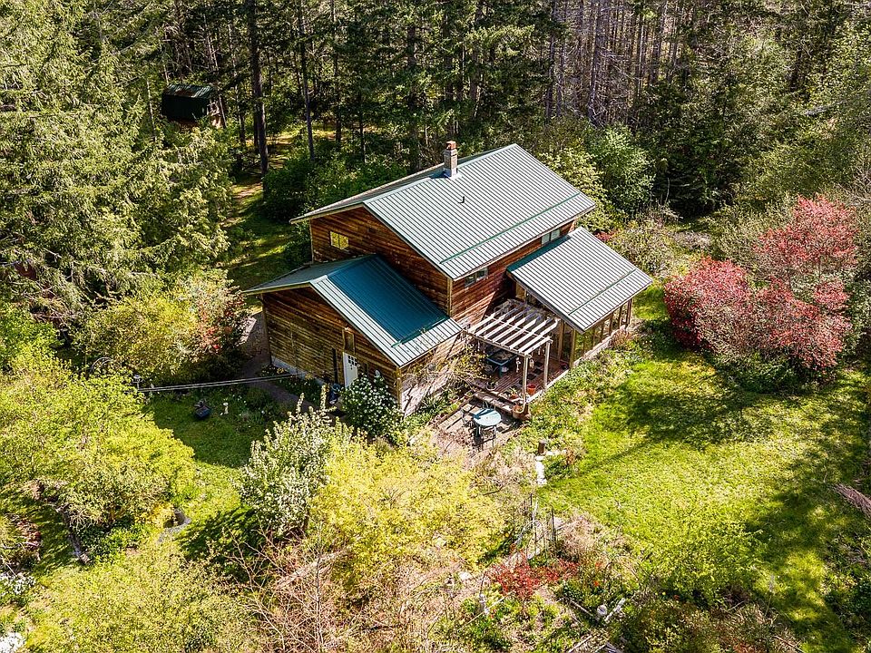 1st image of 875 Carmichael Rd