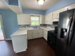 835 Harding Ave, Waukesha, WI 53186