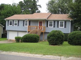 1103 Lightfoot Dr, Canton, GA 30115