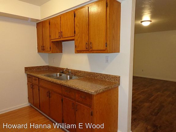 4th image of 9624 1st Bay St APT 4